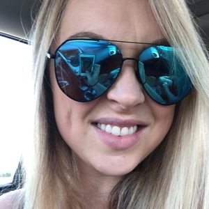 Meet your Posher, Stefanie